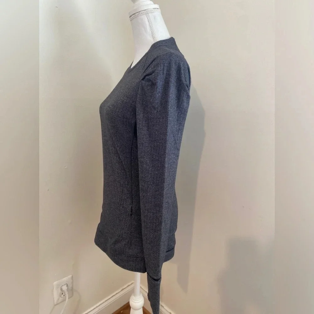 Lululemon Think Fast Pullover Long Sleeve Top in Heathered Grey Size 8